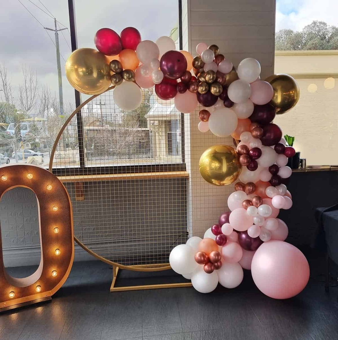 Balloon-garland-pink-gold-blush.jpg