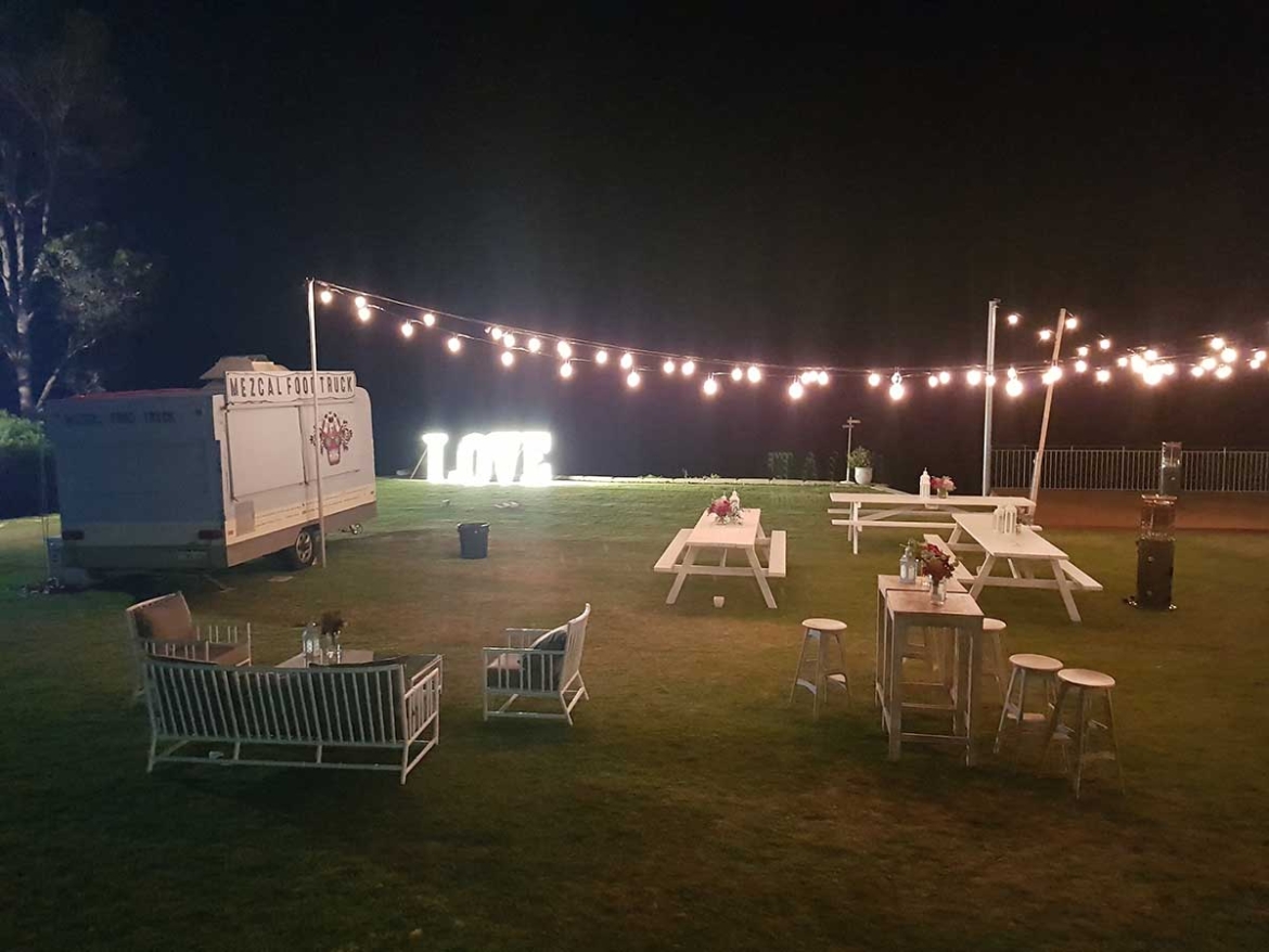 Light-up-love-letters-with-festoon-lights.jpg