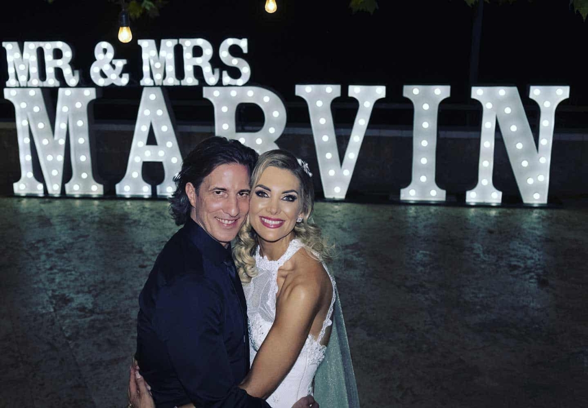 Mr-Mrs-small-Marvin.jpg
