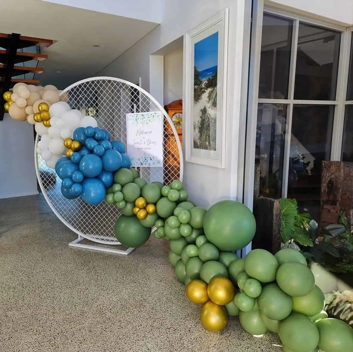 Circular-balloon-garland-blue-white-green-gold.jpg