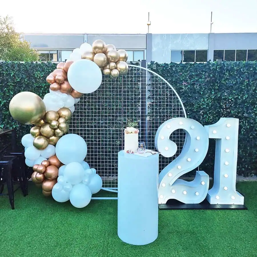 Giant-number-lights-for-21st-birthday.webp
