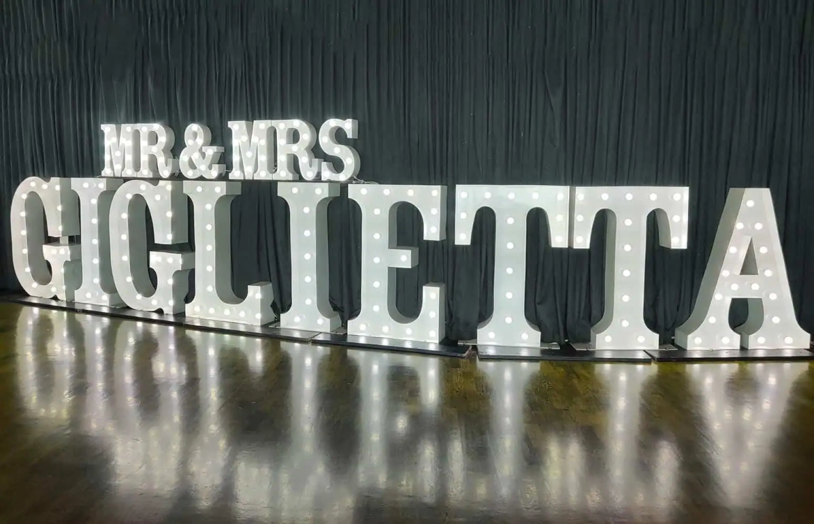 Mr-Mrs-small-Giglietta.jpg